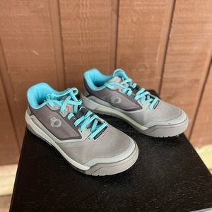 PEARL iZUMi X-ALP Launch Cycling Shoe Women 7.5 US